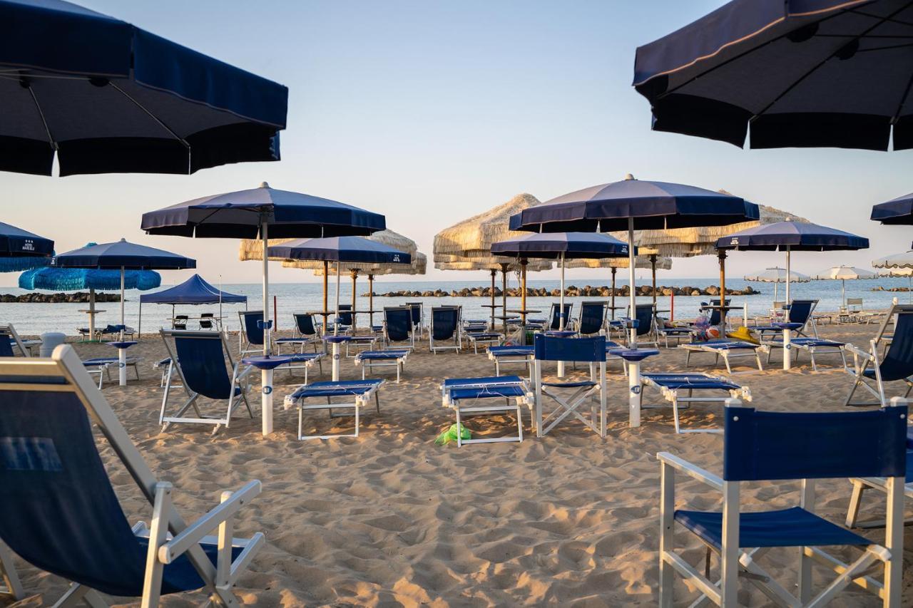 Hotel Mare Blu Francavilla Al Mare Εξωτερικό φωτογραφία
