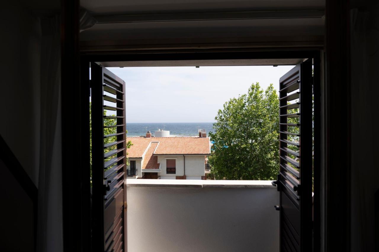 Hotel Mare Blu Francavilla Al Mare Εξωτερικό φωτογραφία