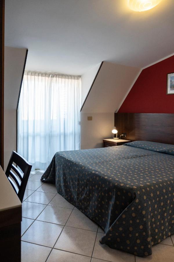 Hotel Mare Blu Francavilla Al Mare Εξωτερικό φωτογραφία