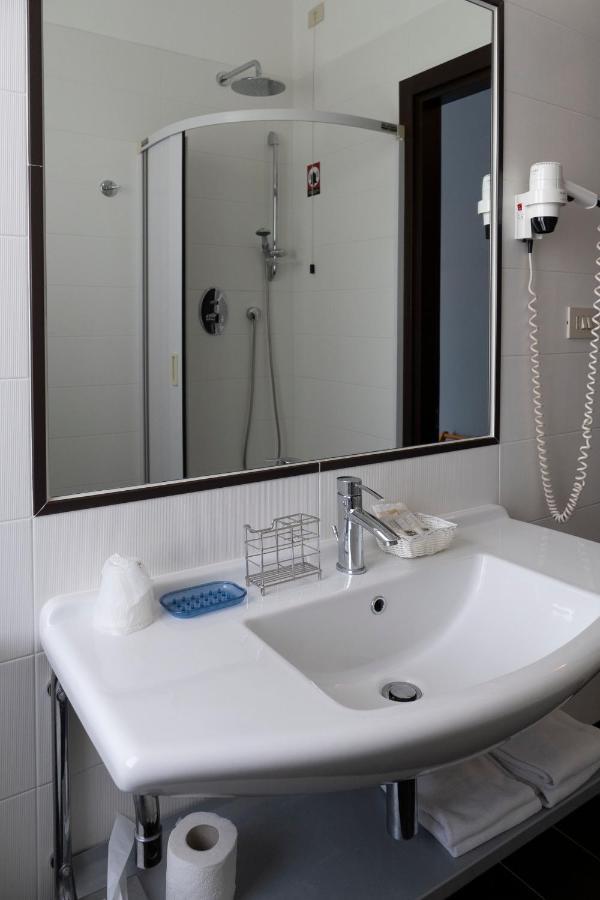 Hotel Mare Blu Francavilla Al Mare Εξωτερικό φωτογραφία