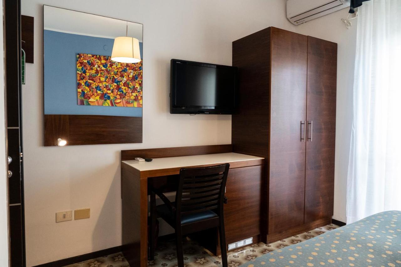 Hotel Mare Blu Francavilla Al Mare Εξωτερικό φωτογραφία