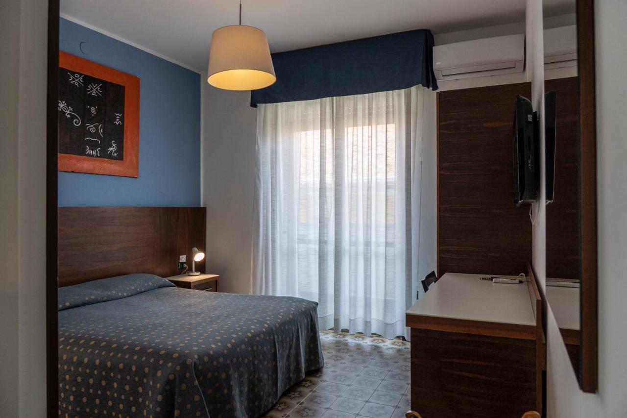 Hotel Mare Blu Francavilla Al Mare Εξωτερικό φωτογραφία